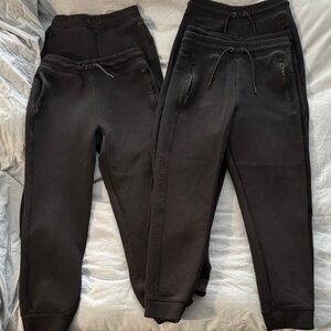 Bundle of 9- Gap and other brands Boys Joggers size Large (10/12) 2400